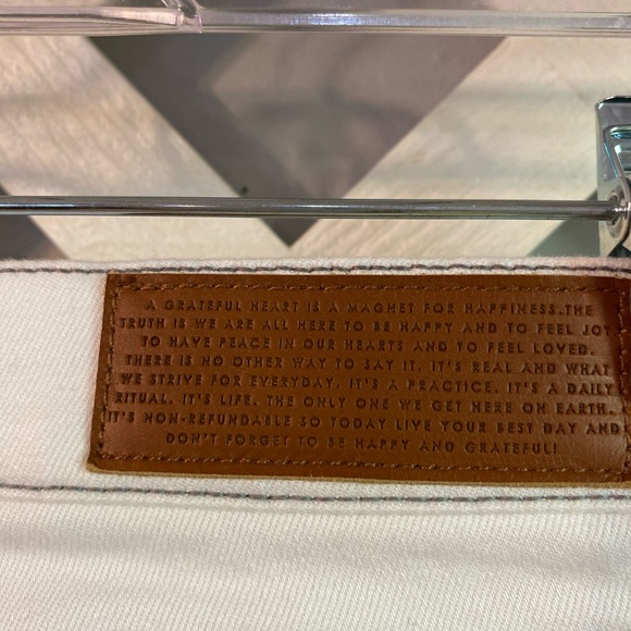 Peace Love World White Wash High Front Slit Jeans Seaming Detail White Wash Sz 0 - Picture 9 of 10